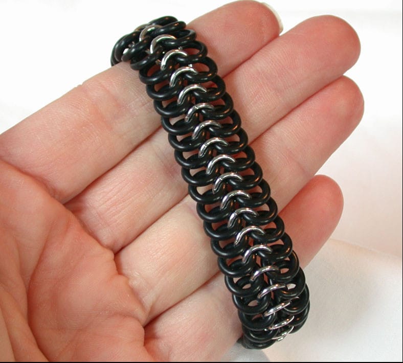 European 4-in-1 Stretchy Bracelet | Midwest Maille